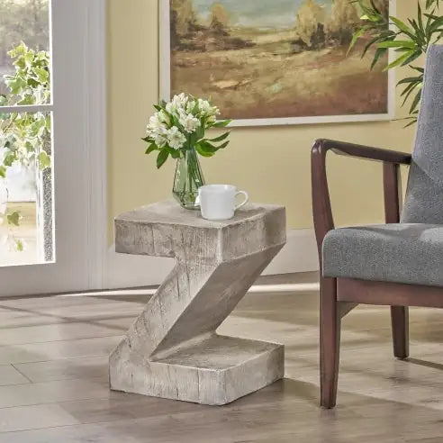 Knight's Modern Concrete Side Table