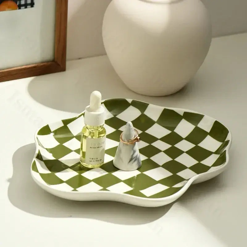 Nordic Checkerboard Jewelry Storage